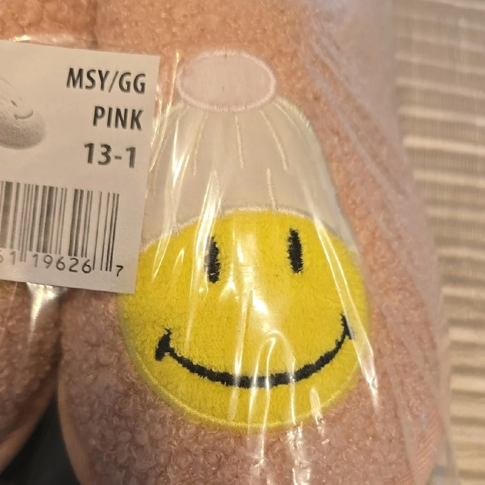 Kids Pink Smiley Slippers